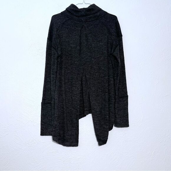 Free People We The Free Gray  Tunic Top SZ M Split Back Turtleneck - Picture 3 of 7